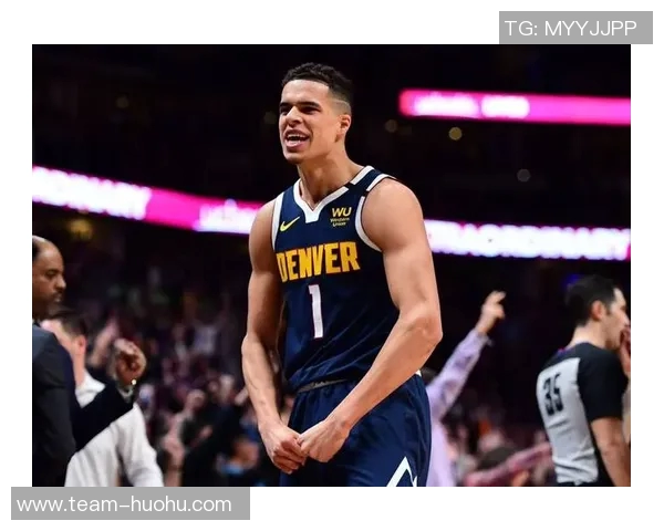 小迈克尔波特半场表现出色14中7砍下20分外加8篮板三分球命中率高达50 小迈克尔波特半场表现出色14中7砍下20分外加8篮板三分球命中率高达50