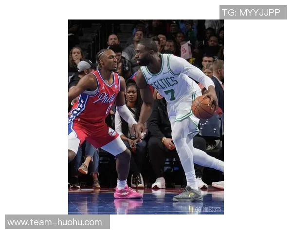 杰伦布朗本赛季表现惊艳已六度得分30东部球员中独领风骚 杰伦布朗本赛季表现惊艳已六度得分30东部球员中独领风骚